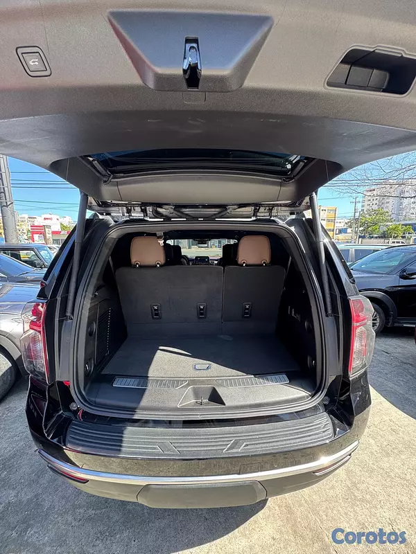 jeepetas y camionetas - Chevrolet Tahoe High Country Duramax 2023 11