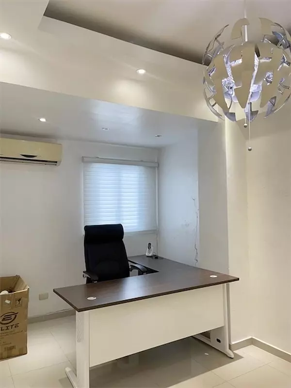 oficinas y locales comerciales - Local en venta en zona céntrica  3