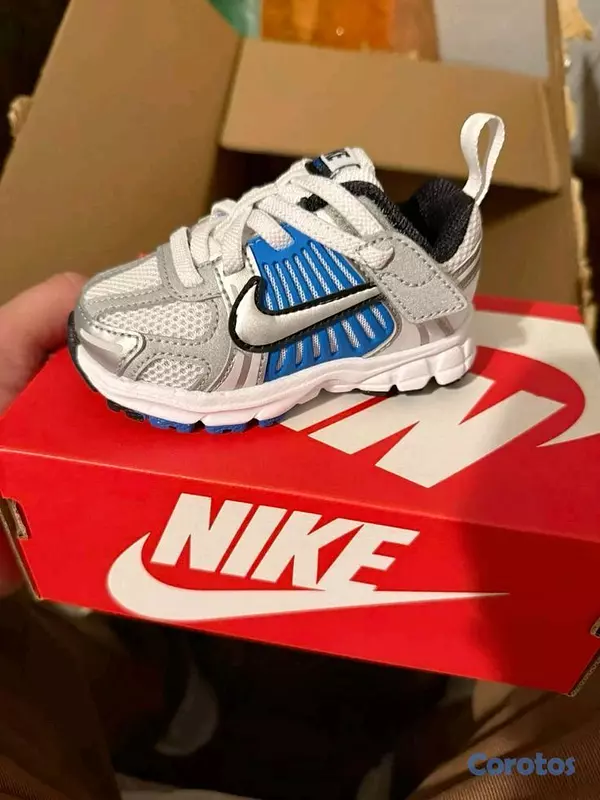 ropa y zapatos - Tenis de niño los 3 a un solo precio 2
