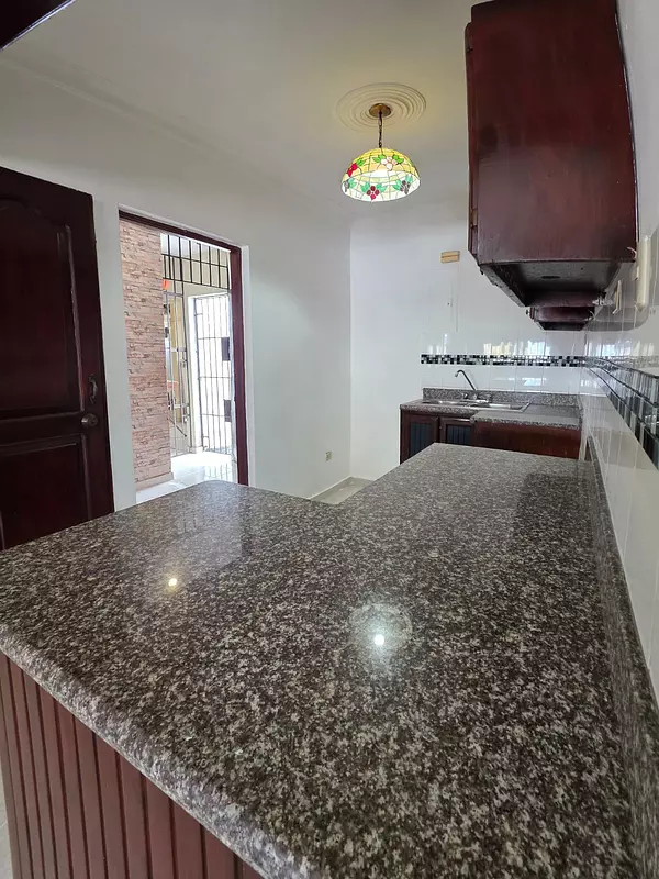 apartamentos - Vendo apartamento en Av. Independencia  7