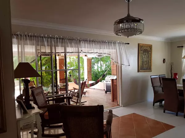 casas - Vendo Caca en  Laderas de Arroyo Hondo 7