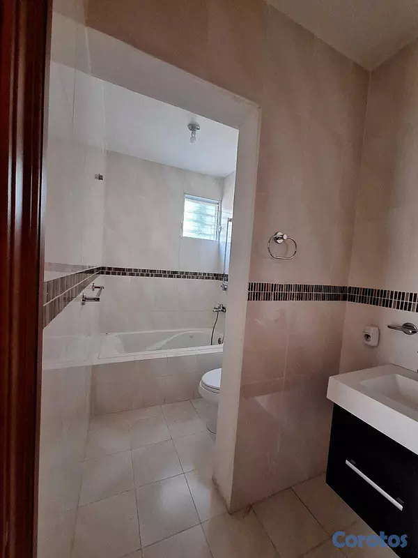 casas -  CASA MODERNA EN LAS PRADERAS – 2 NIVELES | 350 m² 5