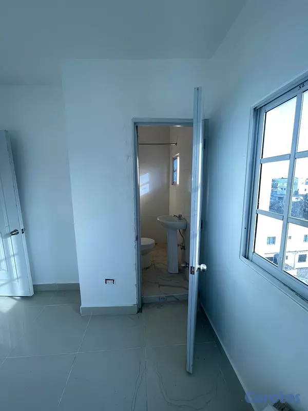 apartamentos - apartaestudio sector 30 de mayo luz incluida  5