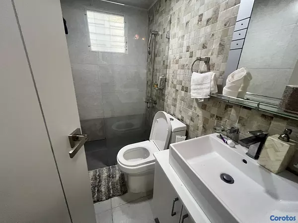 apartamentos - venta de apartamento full amueblado primer piso listo en autopista  san Isidro 6
