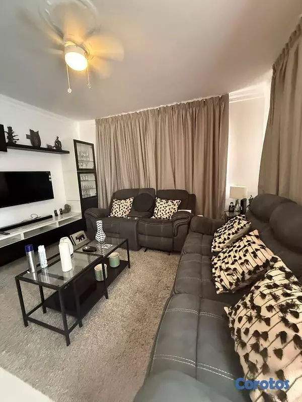 casas - Casa en venta de 4 niveles con piscina y 5 habitac 8