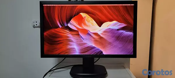 computadoras y laptops - Monitor ViewSonic 24 Pulg Full 1080p HDMI Trae Bocinas incluidas 2