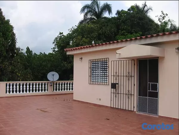 casas vacacionales y villas - propiedad de 4,516mts2 con casa de dos pisos 7