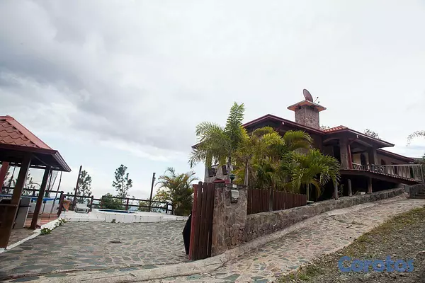 casas vacacionales y villas - Disfruta de una vista espectacular cons estas villas en Jarabacoa 2