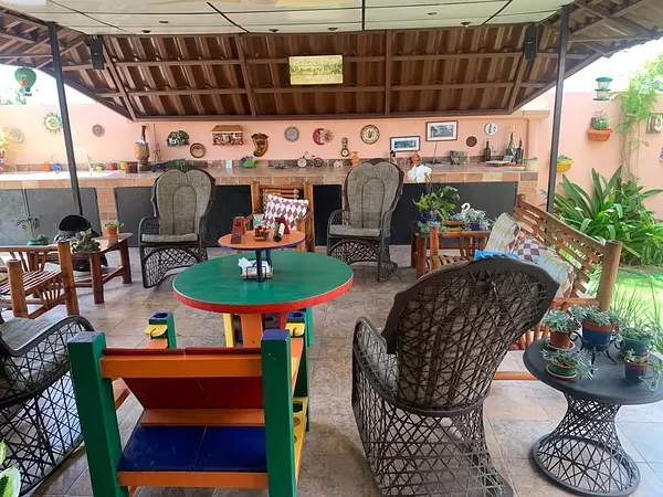 casas - VENDO Casa De 2 Niveles En Residencial Cerrado Altos De Arroyo Hondo III

 3
