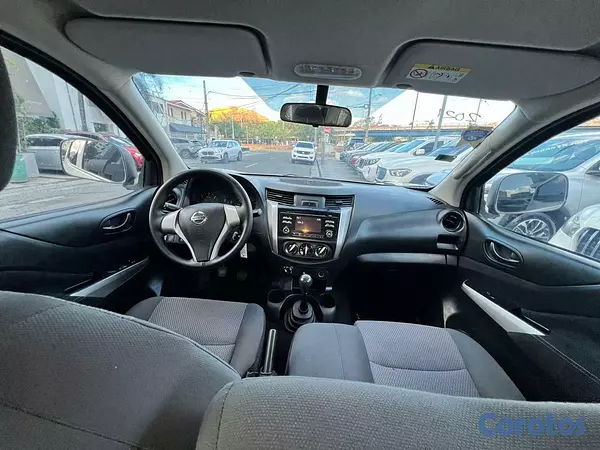 jeepetas y camionetas - NISSAN FRONTIER NP300 4X4 8