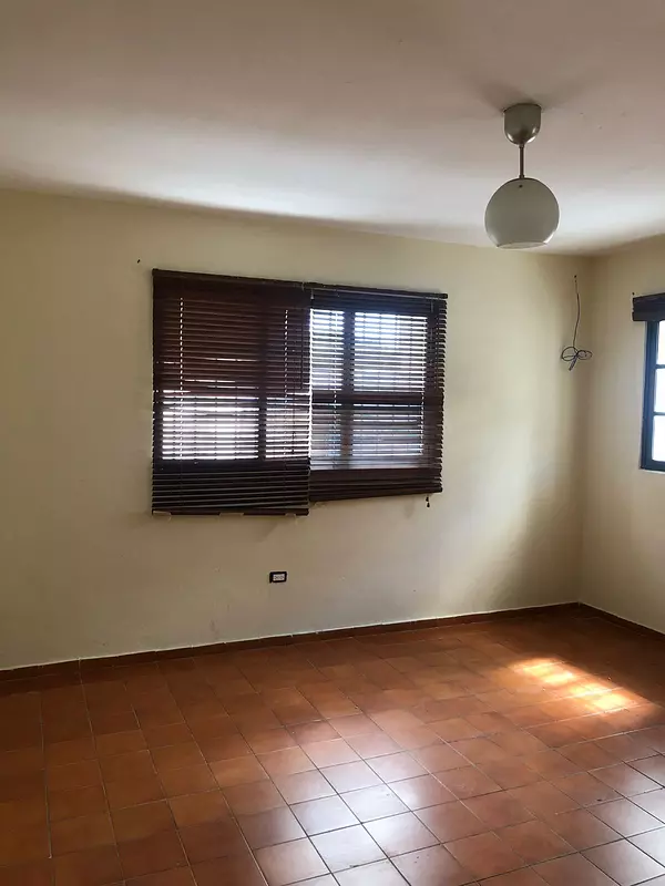 casas - Casa en Venta y Alquiler, Arroyo Hondo Viejo  6