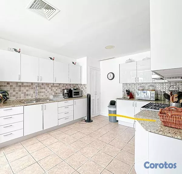 otros inmuebles - Vendo Town House en Juan Dolio 6