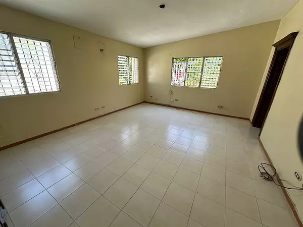 apartamentos - En Las Praderas, te espera un hogar excepcional de dos niveles con 280 metros 5
