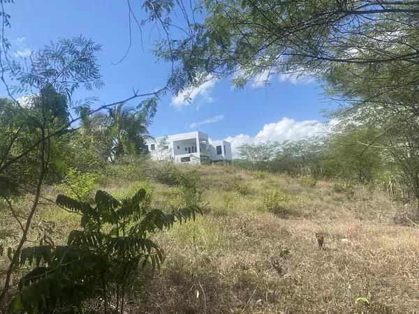 solares y terrenos - solar de 216 mts de venta en Camu  4