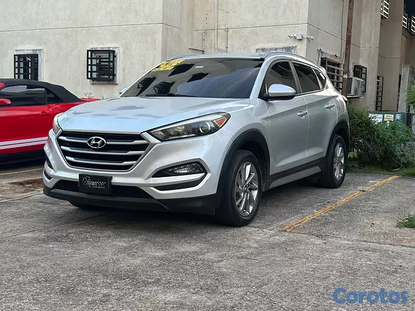 jeepetas y camionetas - Hyundai Tucson 2018 Negociable 3