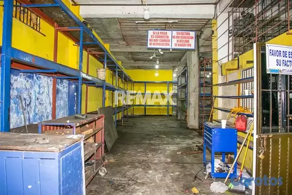 oficinas y locales comerciales - Local Comercial en EL ENSANCHITO 3
