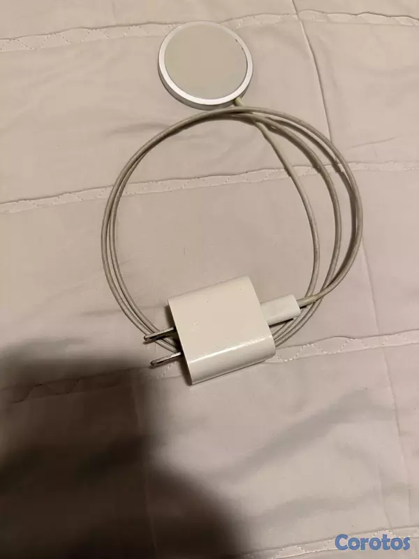 accesorios para electronica - Vendo cargador 🔌 MagSafe con su adaptador de carga para iPhone  3