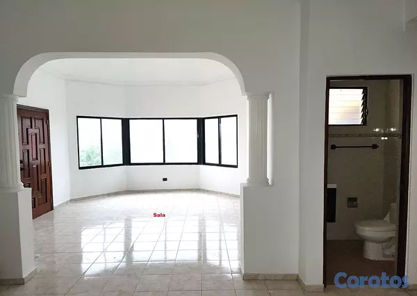 apartamentos - Amplio y moderno apartamento remodelado en Los Cacicazgos. 2