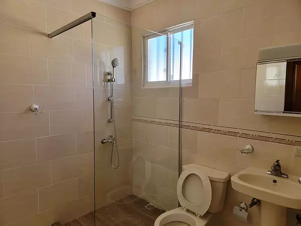 casas - Se Vende Residencia de 2 Niveles en Villa Maria  2