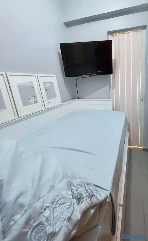 apartamentos - Alquiler de Pequeño Estudio
COMPLETAMENTE AMUEBLADO en el Millón 5