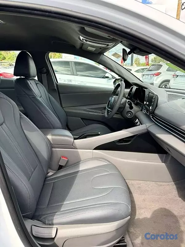 carros - Hyundai Elantra SE 2021
 10