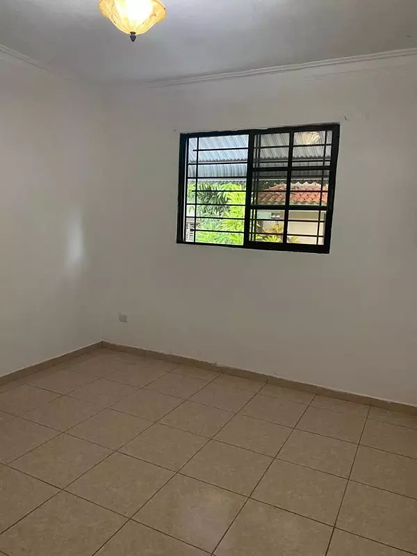 casas - Vendo de Oportunidad Hermosa Casa  en Zona Monumental  8
