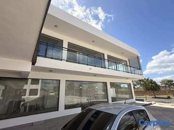 oficinas y locales comerciales - Locales comerciales con entrega inmediata en el ce 2