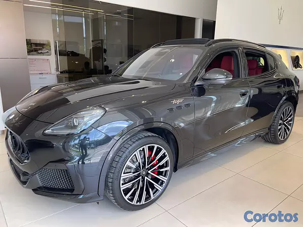 jeepetas y camionetas - Maserati Grecale Trofeo 2026 4