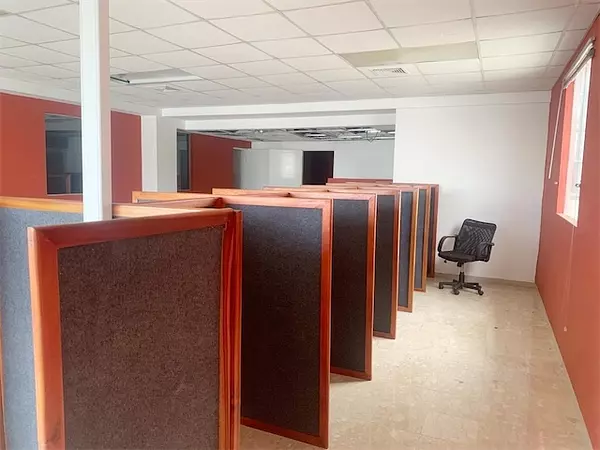 oficinas y locales comerciales - Local en zona de Naco  6