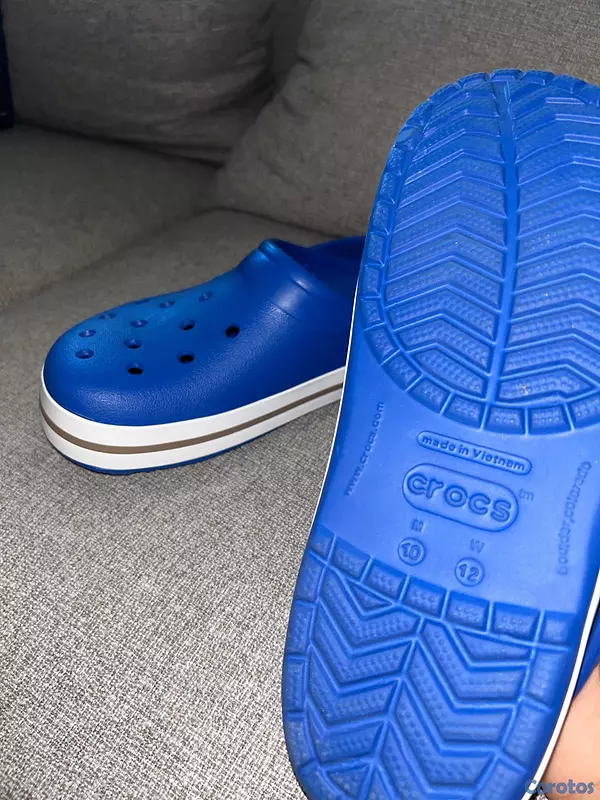 ropa para hombre - Crocs de hombre 2