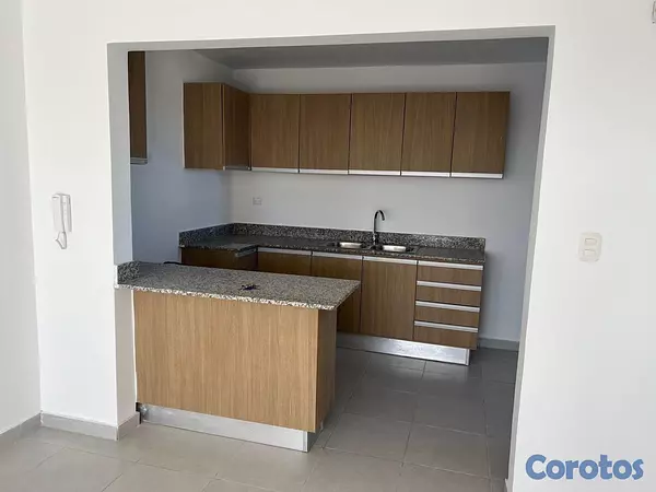 apartamentos - Se alquila habitación por semanas o meses (tipo roomie). 4