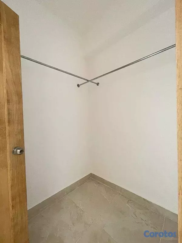 apartamentos - vendo independencia piso 3 con dos habitaciones dos baños parqueo lokert  9
