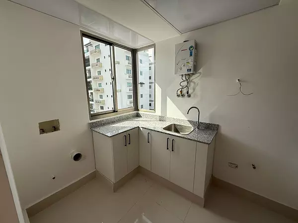 apartamentos - Vendo apartamento en Av. Enriquillo 4