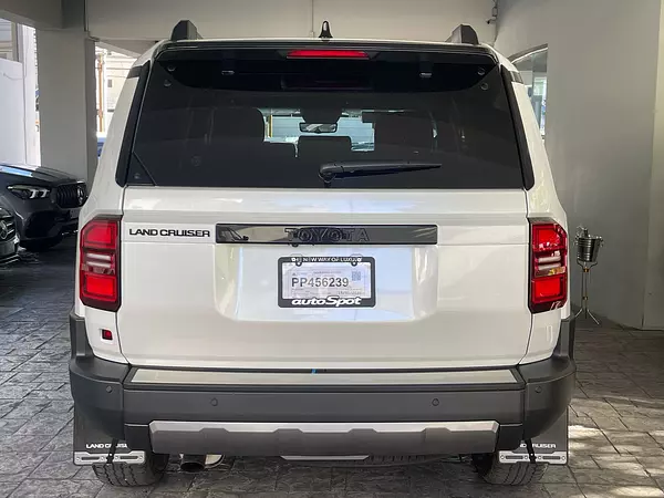 jeepetas y camionetas - Toyota Land Cruiser Prado Adventure 2026 8