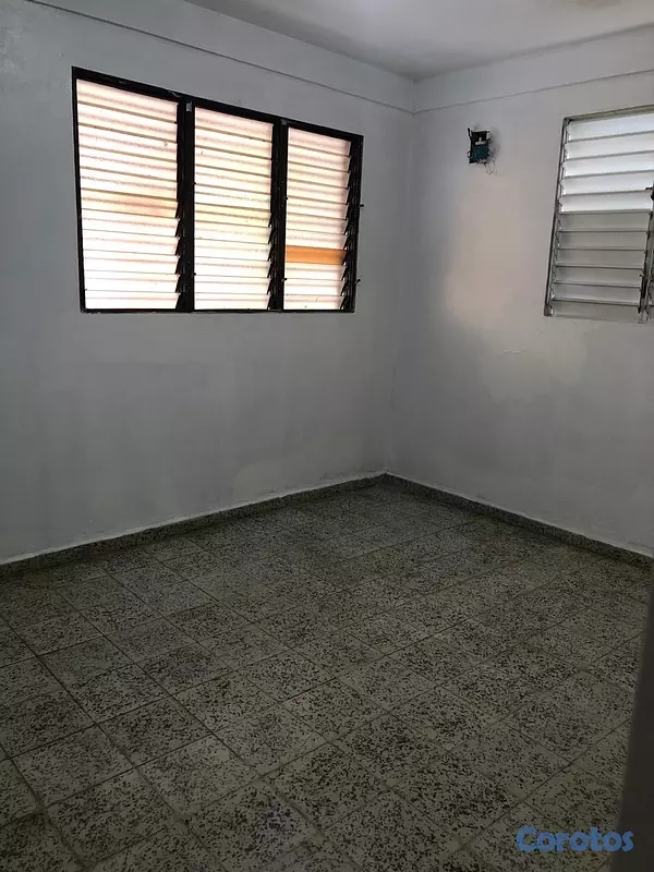 casas - 
VENDO CASA EN MOCA
NEGOCIABLE
TÍTULO AL DIA 


 13
