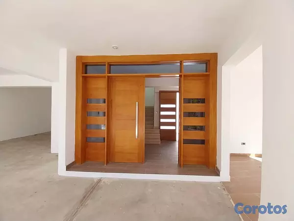 casas - Vendo Casa de tres niveles en Alto de Arroyo Hondo II 3