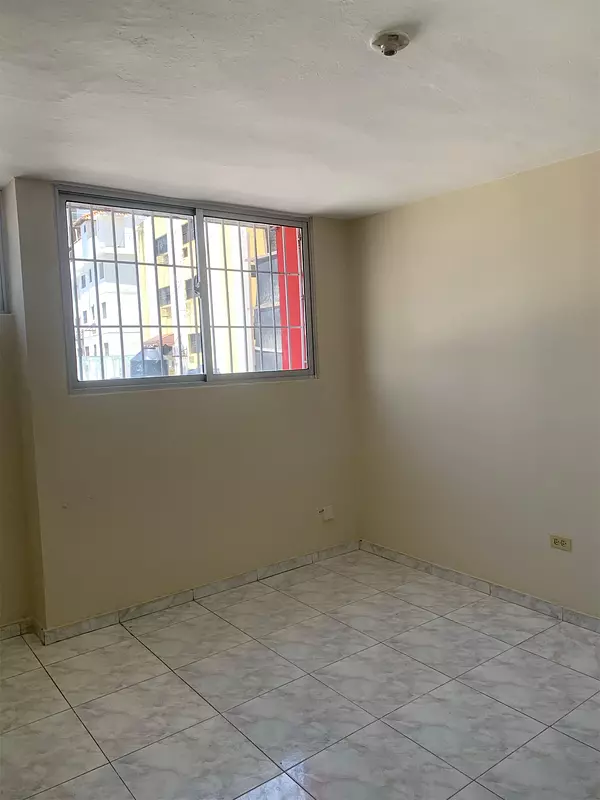 oficinas y locales comerciales - Local céntrico en bella vista 2