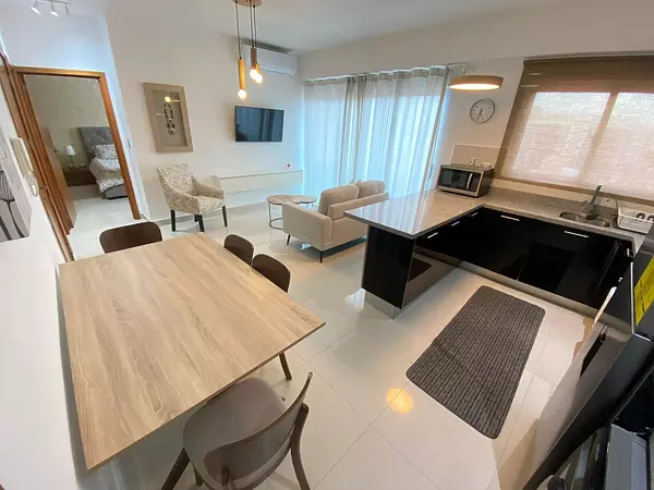 apartamentos - Alquilo apartamento amueblado en Piantini 9