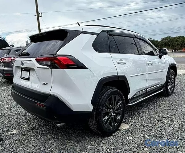 jeepetas y camionetas - Toyota RAV4 XLE Premium 2023 5