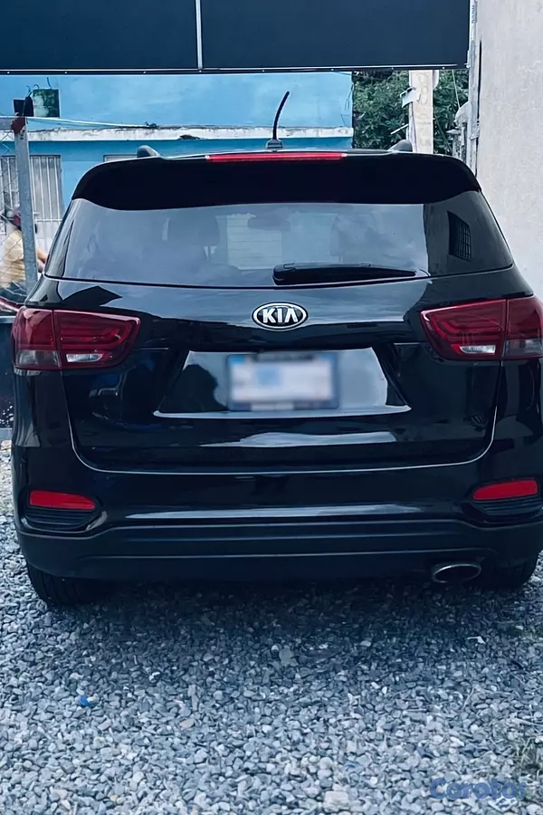jeepetas y camionetas - Kia Sorento 2020 LX en excelente estado 2