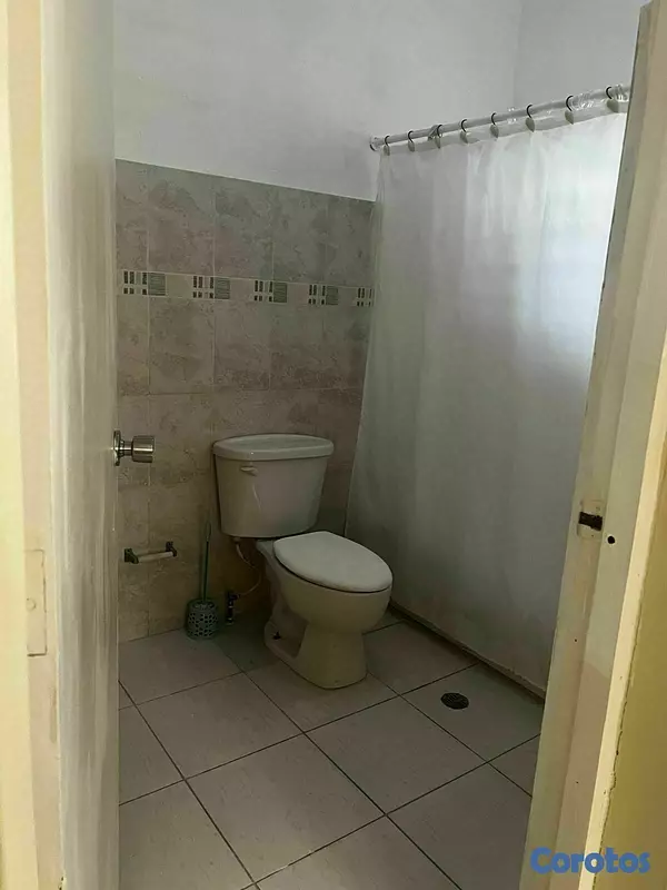 habitaciones y viviendas compartidas - Alquiler De Habitación Amueblada En Gazcue 6