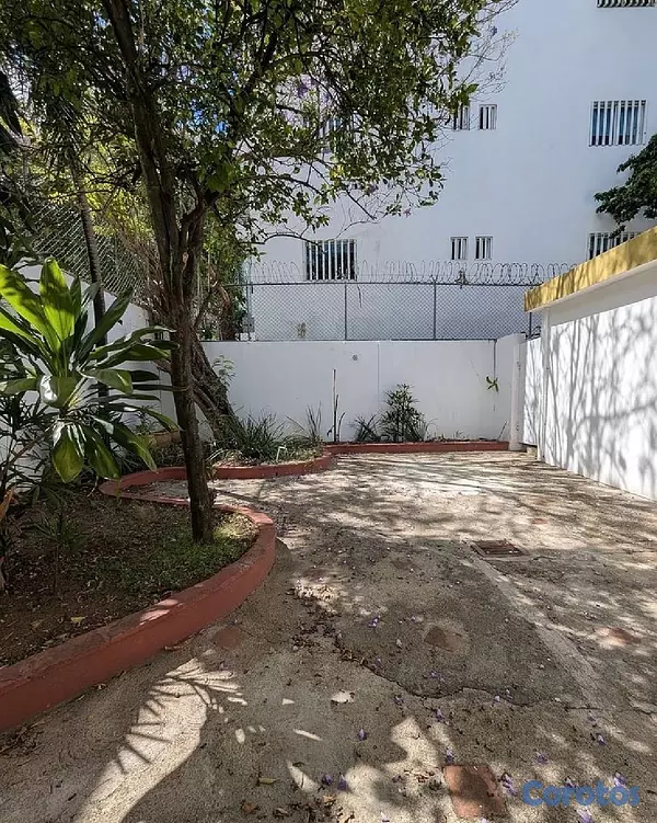 oficinas y locales comerciales - LOCAL COMERCIAL 4
