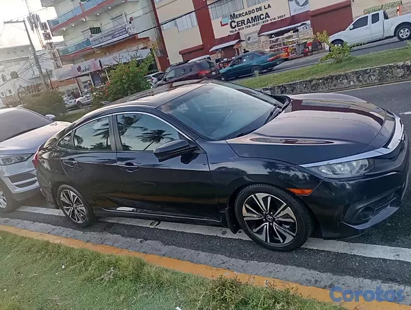 carros - condiciones  de nuevo, un solo dueño en el  país todos los documentos en orden.. 8