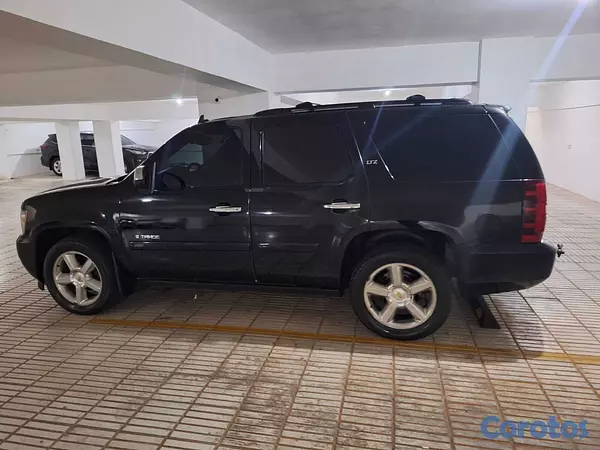 jeepetas y camionetas - CHEVROLET TAHOE EXCELENTES CONDICIONED 5