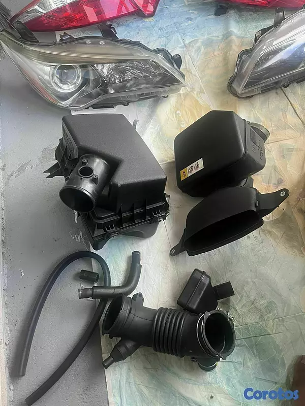 repuestos - Vendo Pantalla Luz para Toyota Camry 2015  2