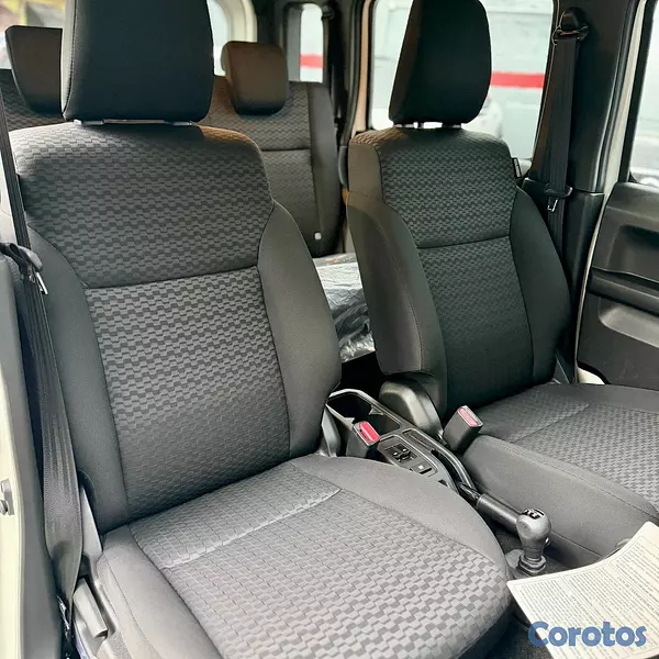 jeepetas y camionetas - SUZUKI JIMNY GLX 2026 8