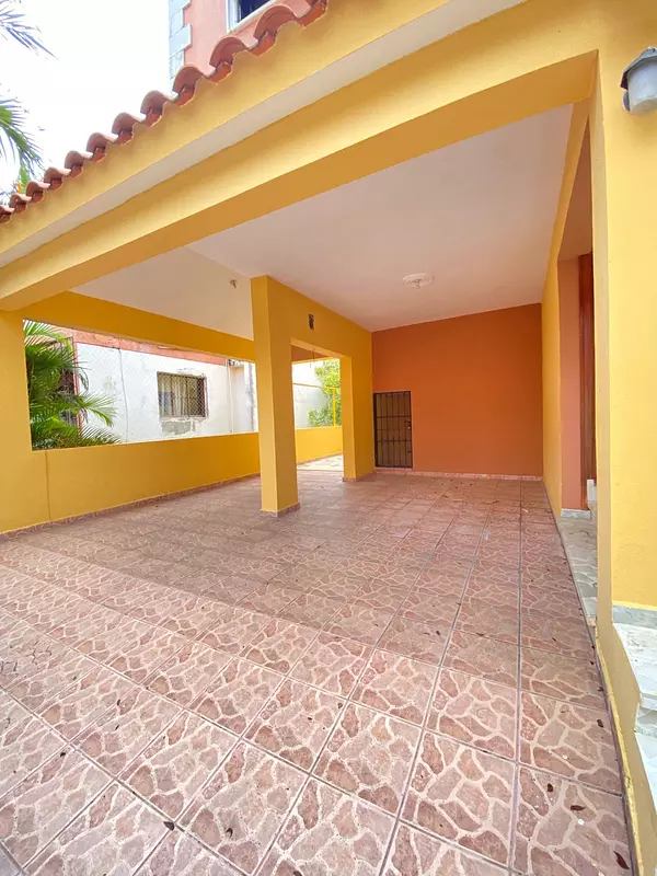 casas - Vendo casa en Arroyo Hondo Viejo. 8