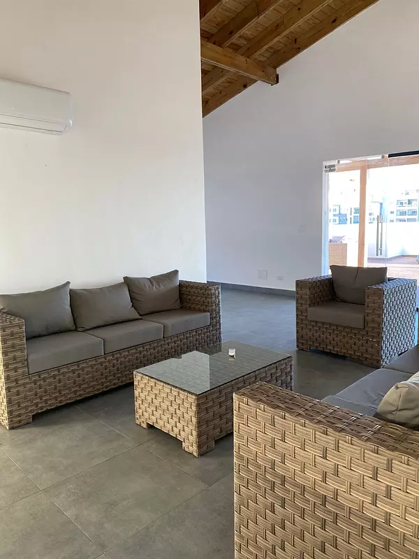 apartamentos - Apartamento en Alquiler en evaristo morales 8