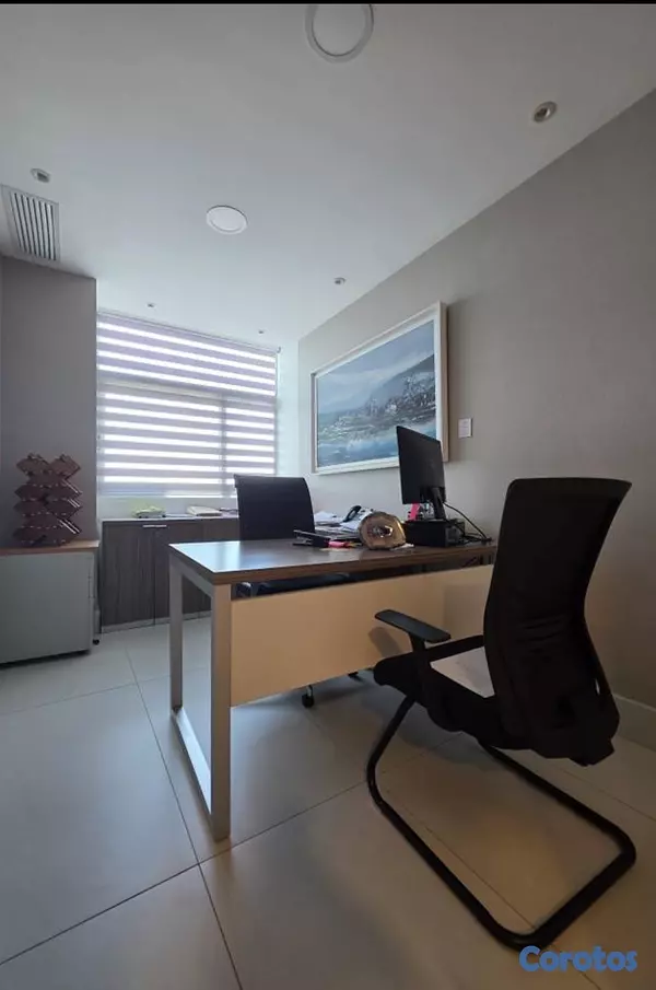 oficinas y locales comerciales - Oficina alquiler amueblada Torre Forum El Millon Santo Domingo 3