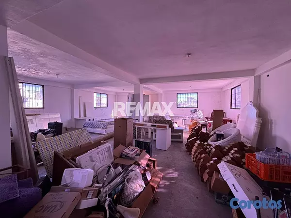 oficinas y locales comerciales - Local Comercial de 425mt2 en alquiler en Ensanche  4